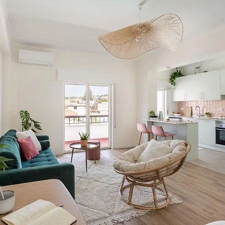 Altido Lovely Apt With Pool *